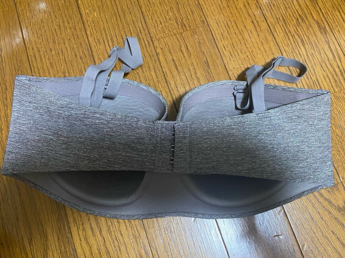 新品 ユニクロ ワイヤレスブラ グレー M サイズ_画像2