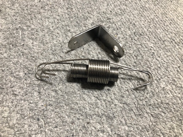 クロームスロットルリターンスプリングキット　インパラ　ベルエア　カプリス　SBC　３５０　シボレー　エーデルブロック_画像1