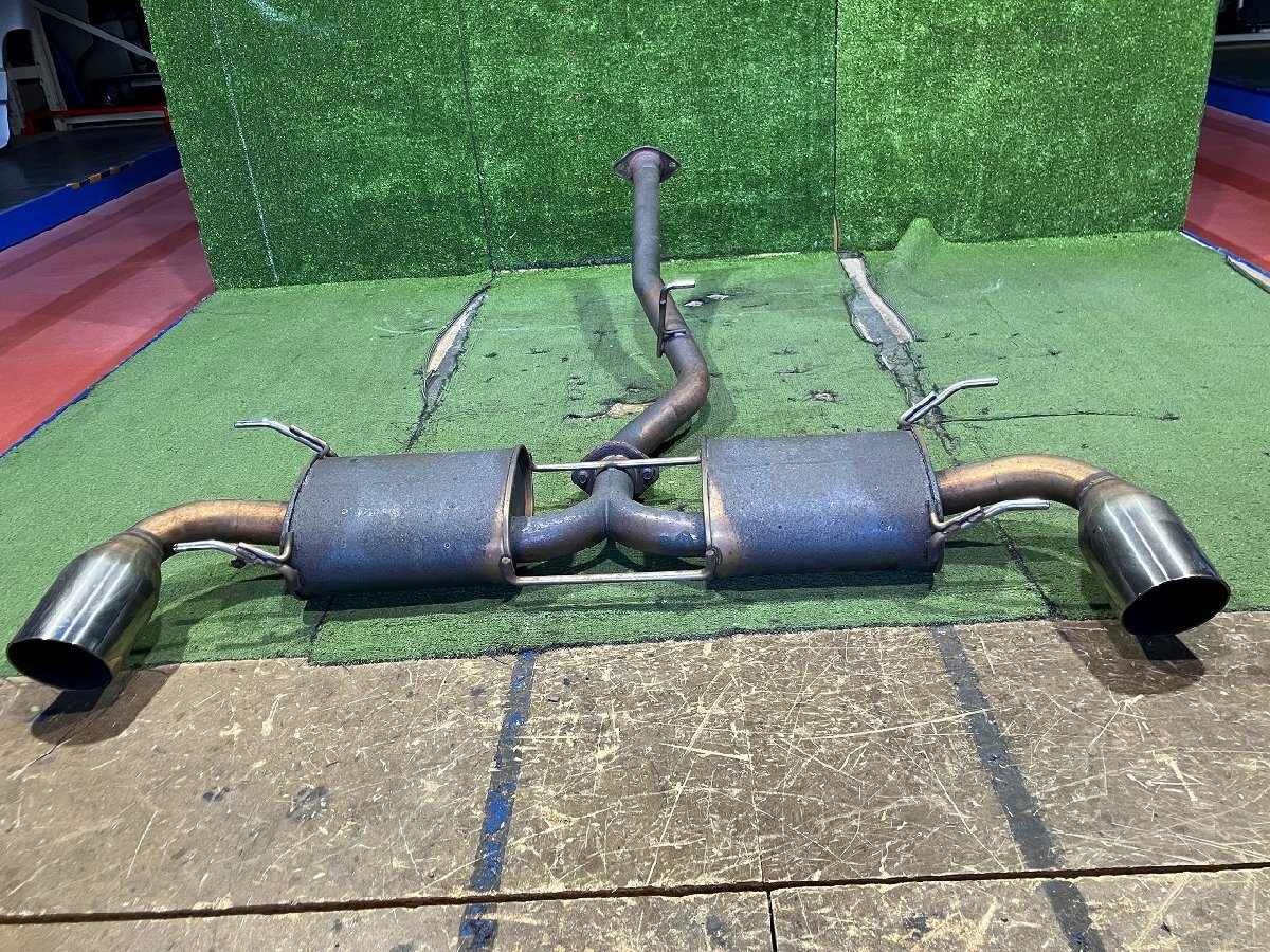 Y管理79008 H19 RX-8 SE3P 前期】★メーカー不明 社外 左右出し センター&リア マフラー サビ多数&フランジ部 溶接補修有★_画像5
