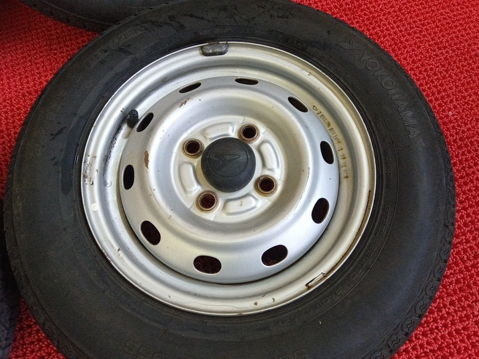 溝有 ヨコハマ SUPERVAN 356 145/80R12 80/78N LT ダイハツホイールセット ハイゼットに 売切!!_画像2