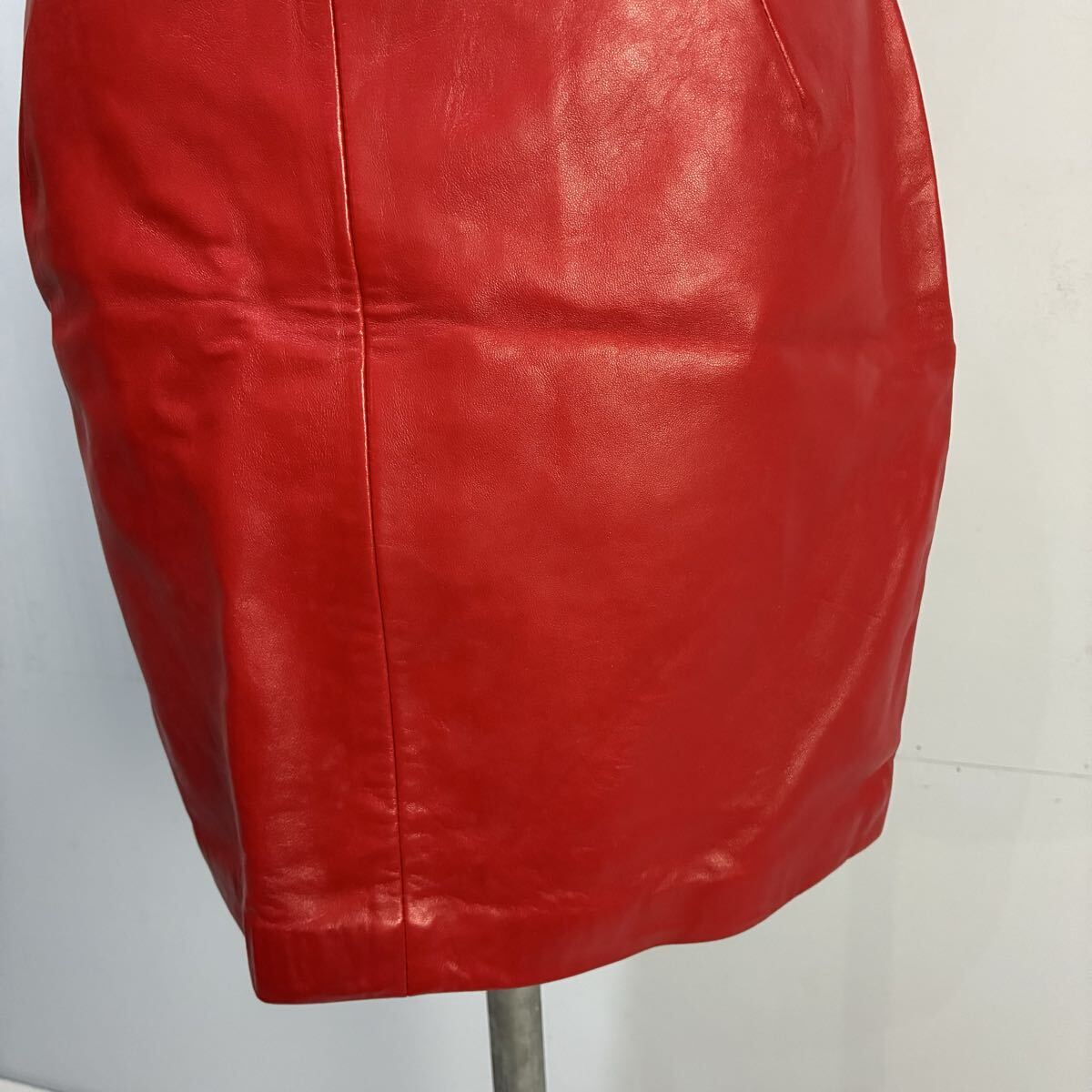 NORTH BEACH LEATHER USA製 アメリカ製 レザースカート 本革 リアルレザースカート ミニスカート 赤色 上質 希少【送料一律/同梱可能】W_画像3