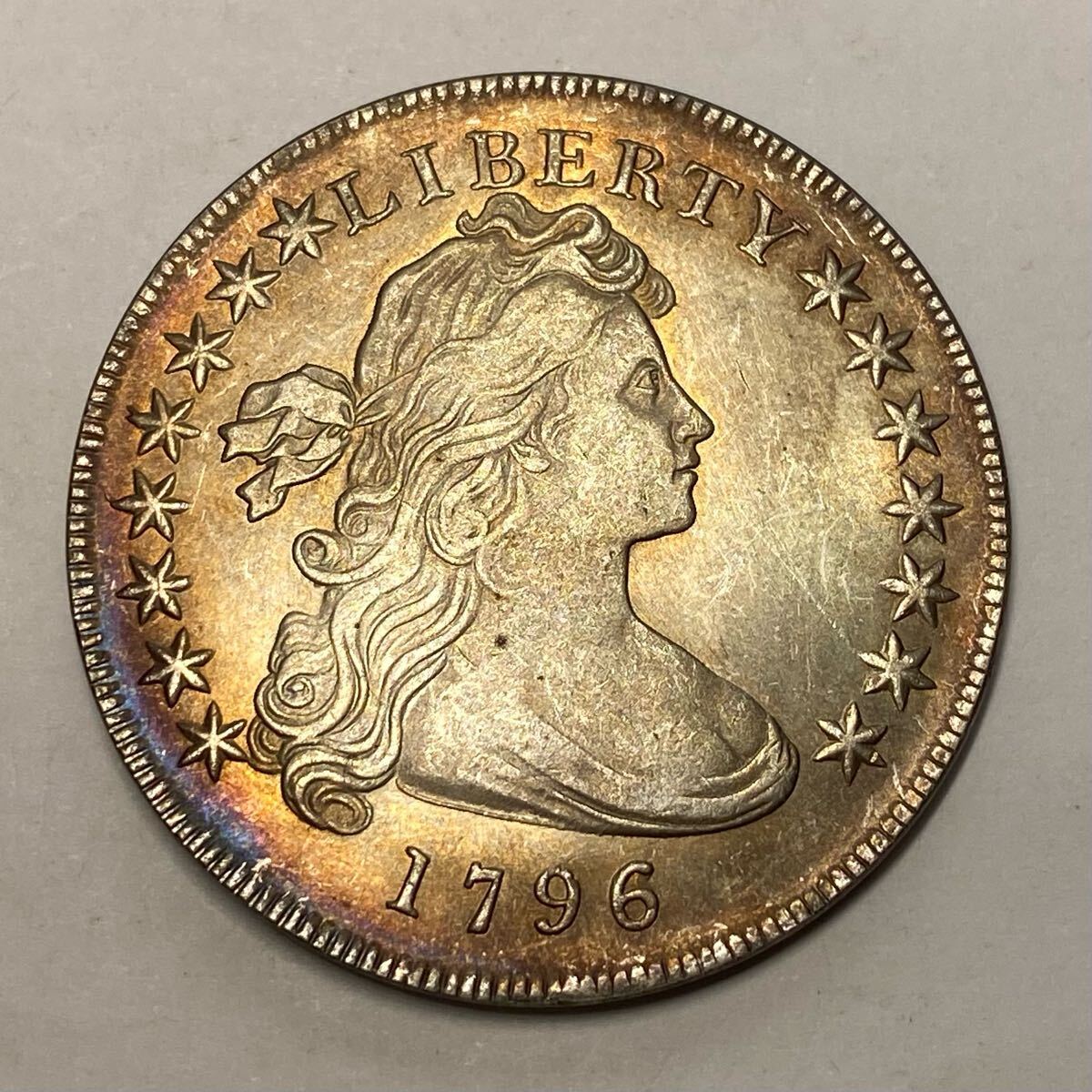 銀貨　1796年　1ドル　フローイング・ヘア・ダラーリバティ　39.5*2.7mm26.04㌘　自由の女神　アメリカ　硬貨 古銭 貿易銀 コイン 1円銀貨_画像1