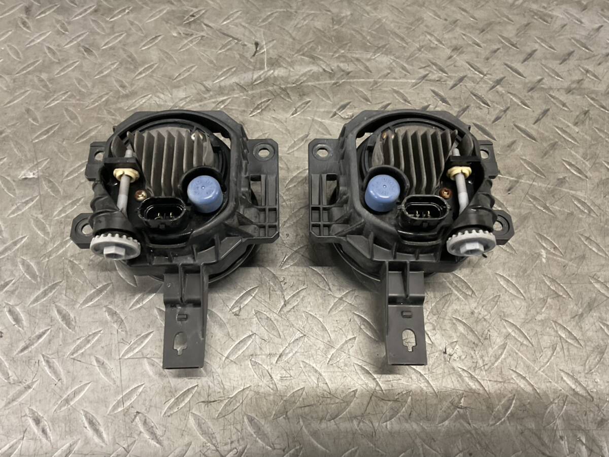 H55* Daihatsu LA250S литье оригинальные противотуманные фары левый и правый в комплекте LED Koito 114-11092 лампочка-индикатор подтверждено *