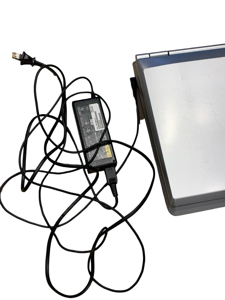 [ первый период .] ноутбук Fujitsu FMV-BIBLO NB55M winXP celeronM Office USB мышь имеется 