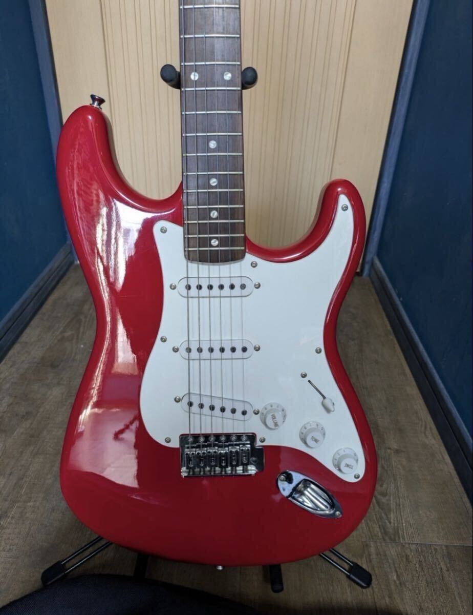 Squier by Fender BULLET STRAT/エレキギター／ソフトケース付（劣化有）_画像3
