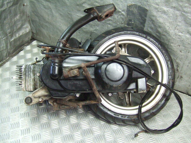 う1023　アドレスV100　 CE11A　実動　エンジン　ZZホイール12インチ化　キャブレター/ハーネスSET_画像6