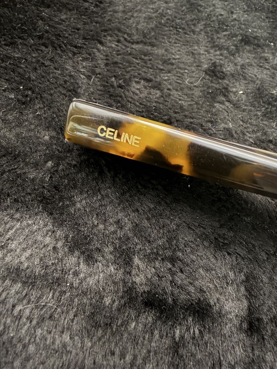 D1121 セリーヌ扇子 黒柄入り_画像4