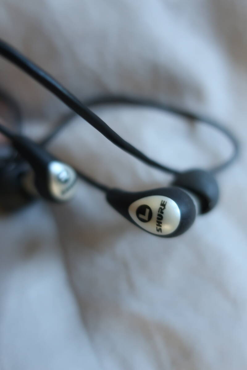 Shure / シュアー インナーイヤーヘッドフォン グレー 2点セット_画像4