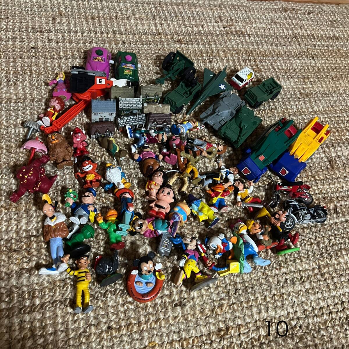 1006　プレイモービル　ディズニー　ミニチュア　マイトガイン　キーホルダー　等　まとめ　現状ジャンク_画像1