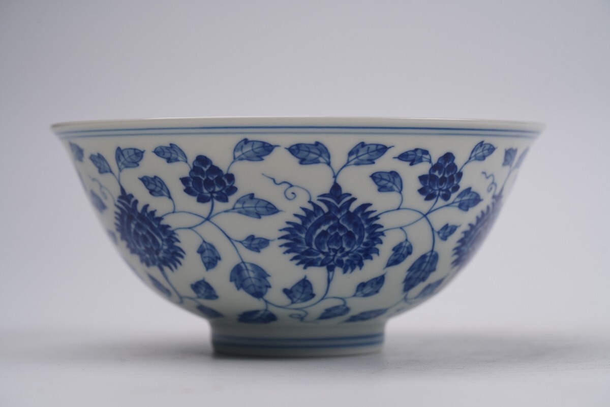 【萬藏】中國古美術(shù) 明時代 青花 茶碗 成化宮碗 陶磁器 骨董 古玩 時代物 中國美術(shù) 古美術(shù) 骨董品 唐物 當時物 口徑14.5cm 高さ6.6cm