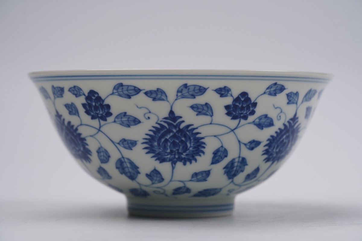 【萬藏】中國古美術(shù) 明時代 青花 茶碗 成化宮碗 陶磁器 骨董 古玩 時代物 中國美術(shù) 古美術(shù) 骨董品 唐物 當時物 口徑14.5cm 高さ6.6cm