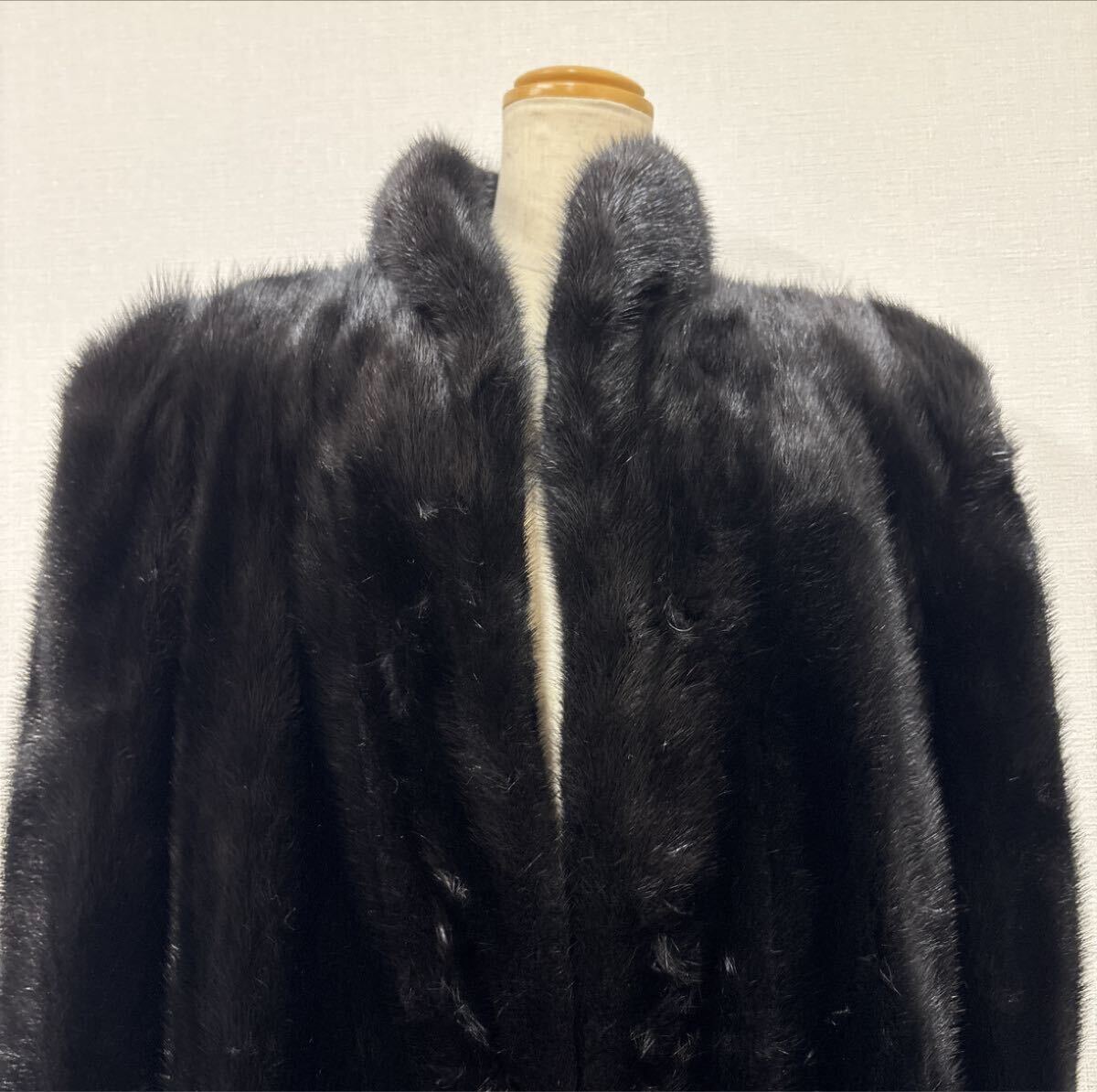 2502EL1018 ミンク 毛皮 サイズ 11号 ブラック ファーコート ロングコート ブラックミンク 98cm ネーム入り現状品の画像2
