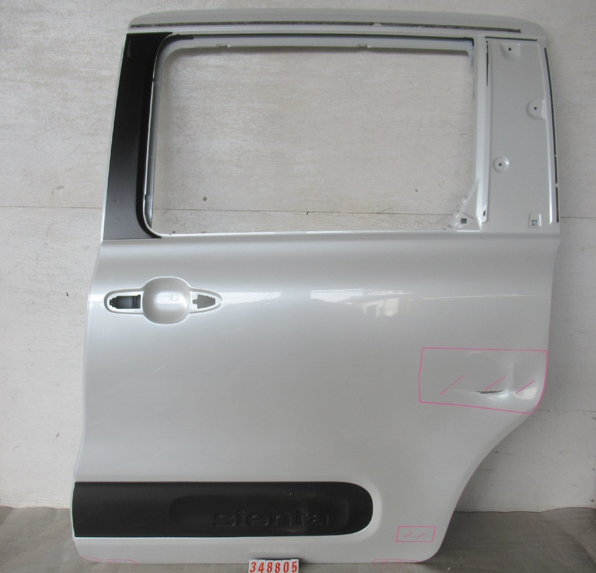 K.348805◇MXPC10G/MXPL10G/MXPL15G シエンタ/ハイブリッド 純正 左スライドドア/左リアドア ■パワースライド用◇2F-1下_画像1