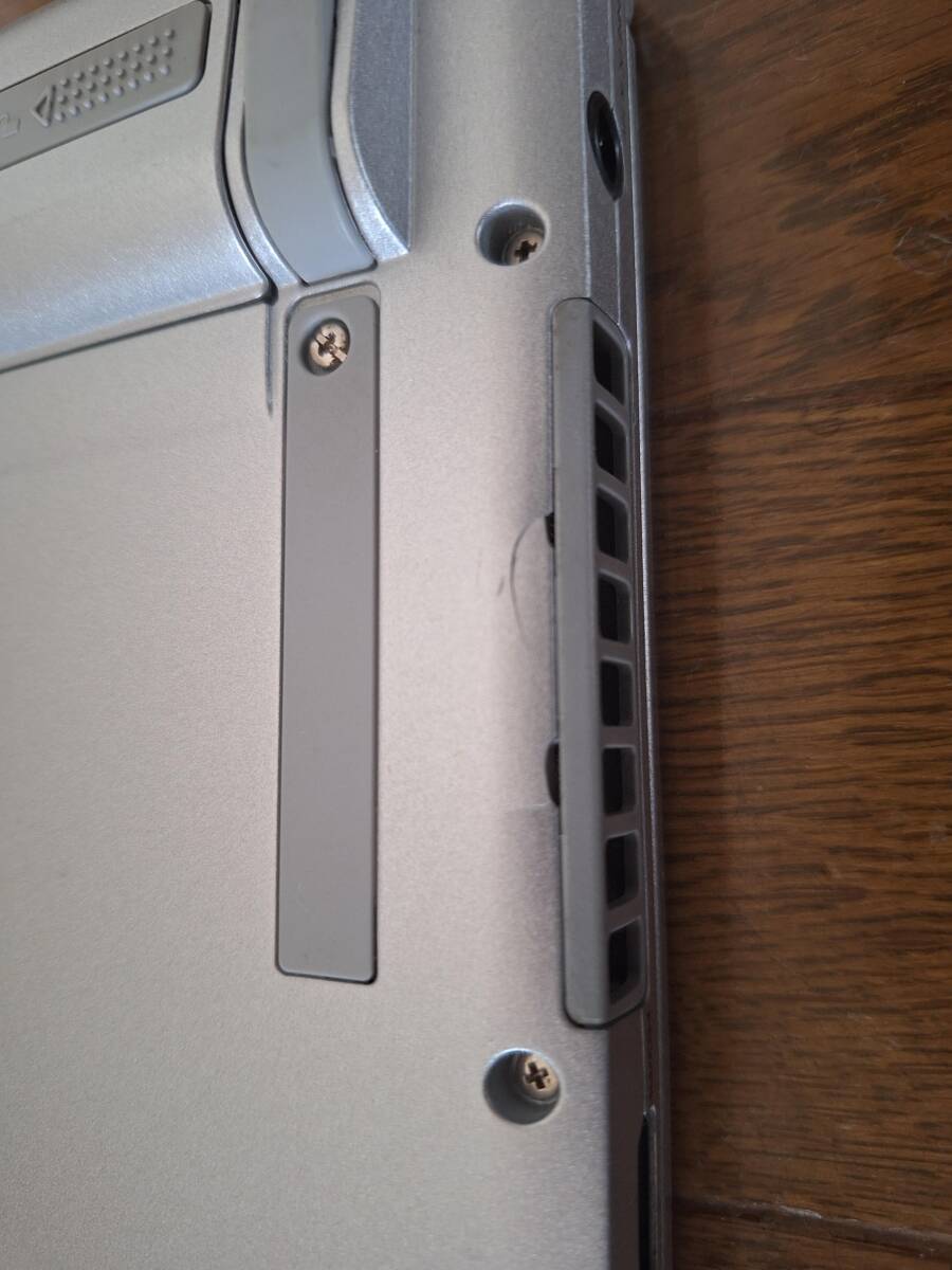 1円～ DVD搭載型軽量モバイル Blu-rayドライブ搭載 CF-SV7UFKVS i7-8650U RAM16G SSD2TB 12.1WUXGA Win11 リカバリ済 ジャンク扱い_画像6