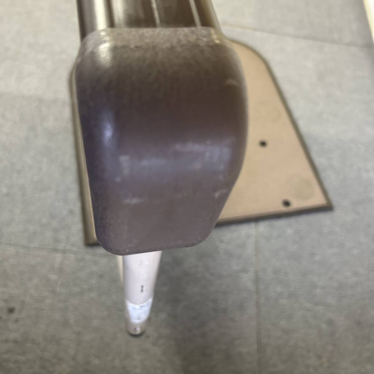 【中古手すり】パナソニックエイジフリー 自在片手すりツインディ XPN-L80204 マット張替済み 簡単設置 丈夫 段差《洗浄・消毒済み》_画像4