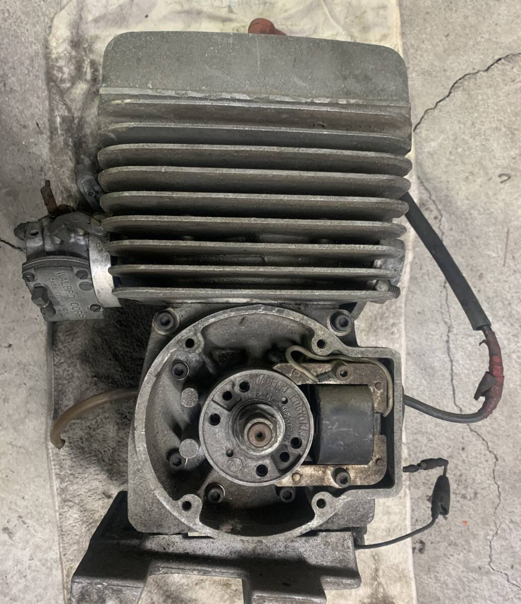 レーシングカートエンジン?確か１００CC?當(dāng)時(shí)物在庫(kù)品?クランキングします！！當(dāng)時(shí)実働、１５年室內(nèi)保管