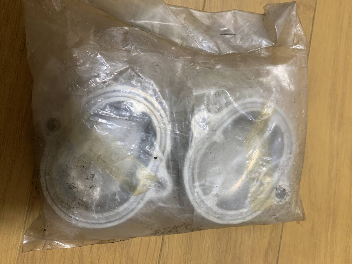 KAWASAKI・KZ200/KZ250/KL250・タペットカバー・当時物希少品新品部品在庫品_画像4