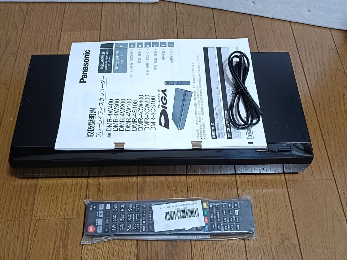 難あり ★一部動作OK★ Panasonic 4K DIGA DMR-4CW200 2TB 3チューナー BDレコーダー 新品リモコン 取説あり_画像2