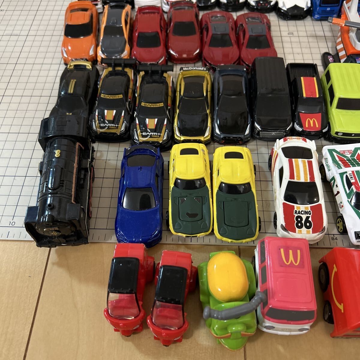 ハッピーセット トミカ ミニカー パトカー まとめ売り 50台ほど_画像2