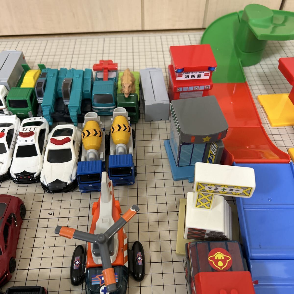 ハッピーセット トミカ ミニカー パトカー まとめ売り 50台ほど_画像5