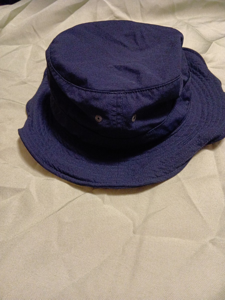 ユニクロ バケットハット フリーサイズ ネイビー アウトドアハット UVカット ユニセックス_画像2