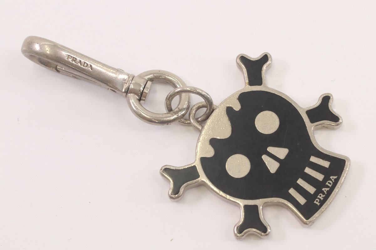 PRADA プラダ スカル キーホルダー チャーム シルバーカラー メンズ レディース ファッション小物 ヴィンテージ 3128-K_画像1
