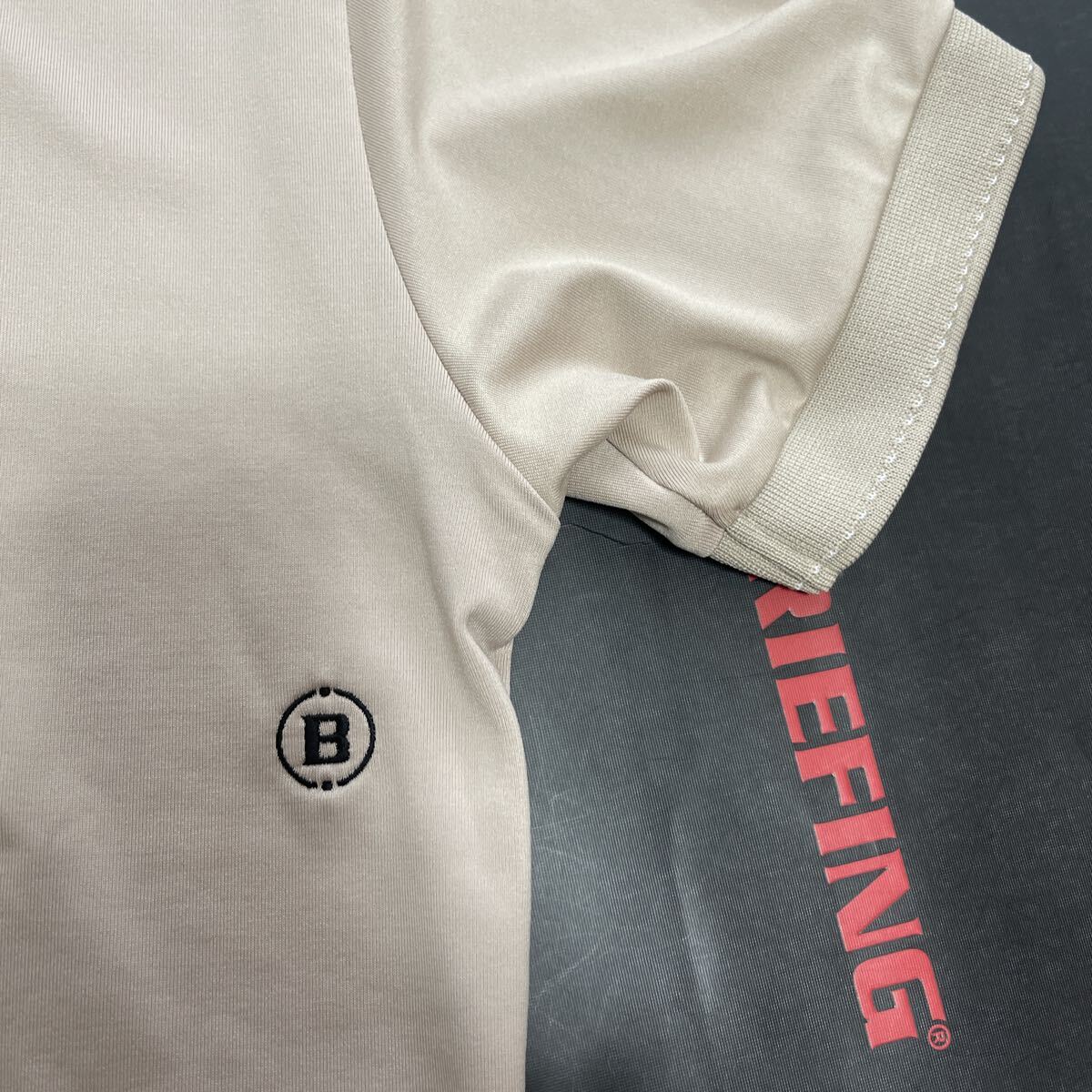 送料無料BRIEFING GOLFブリーフィングMENS TOURポロシャツ背面BIGロゴSPACE MASTER速乾乾燥衣服内DRY軽量伸縮Beige(大特価M)新品_画像3