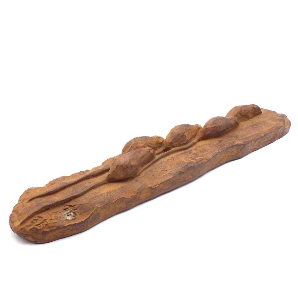 B25-2392 都賀田伯馬 干支 子 ねずみ 置物 陶器 幅約43cm 彫刻 在銘 オブジェ インテリア 中古 保管品 木箱付き ※蓋に書き込み有_画像3