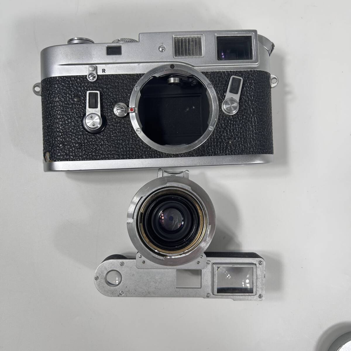 SG1661 LEICA ライカ M4 118万番台 DBP ERNST LEITZ GMBH WETZLAR フィルムカメラ レンズ付き summaron 1:2.8/35 動作未確認_画像9