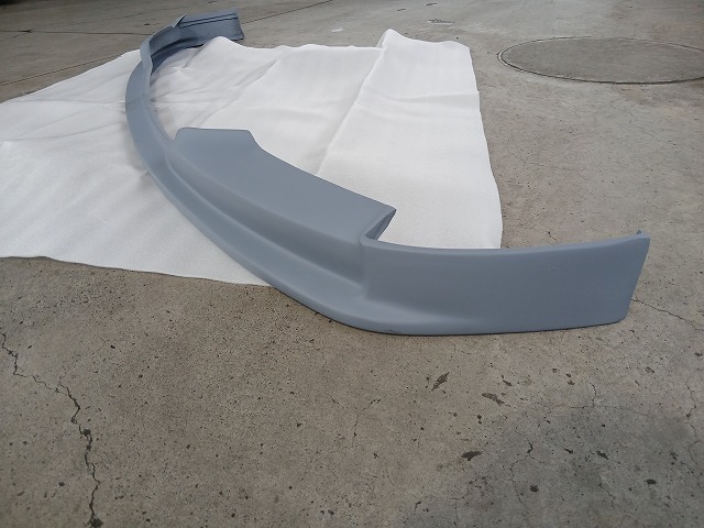 【新品】BMW 5シリーズ F10 F11 Mスポーツ 社外 FRP フロントリップ 未塗装 Y0702-1_画像4
