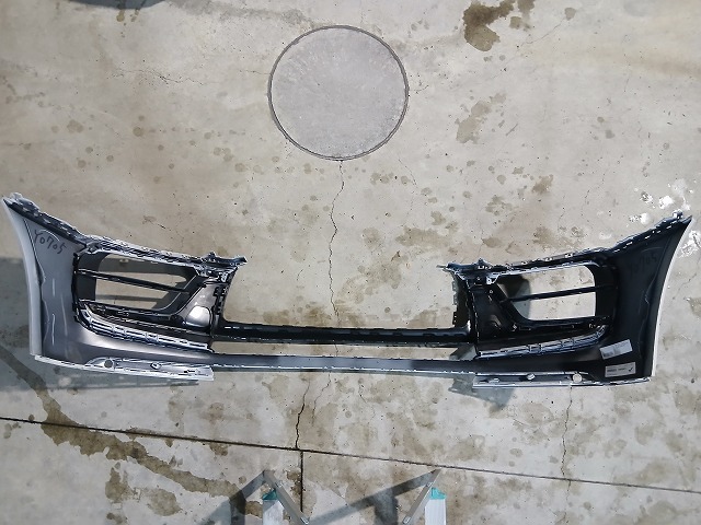 PORSCHE ポルシェ マカン 95B 純正 フロントバンパー 95B807221 白系 Y0705_画像5