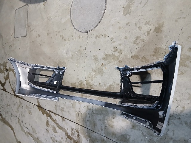 PORSCHE ポルシェ マカン 95B 純正 フロントバンパー 95B807221 白系 Y0705_画像6