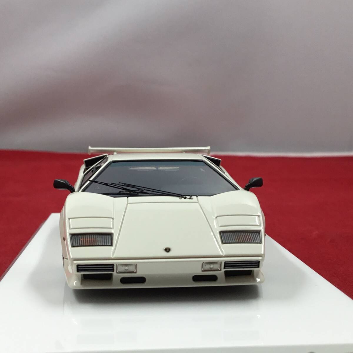メイクアップ 1/43 Lamborghini Countach LP5000S with Rear Wing 1982 White ランボルギーニ カウンタック リアウィング EM446A 未使用品_画像5