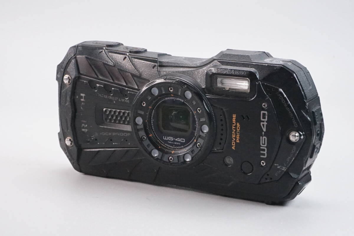 ★現状品★ RICOH リコー WG-40 ブラック コンパクトデジタルカメラ_画像2