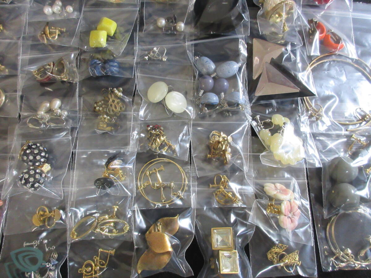 *100円~【お買得品】素材/デザイン色々 ゴールド・シルバーカラー イヤリング 90点超 大量 おまとめセット フリマ等に!!*M-64_画像7