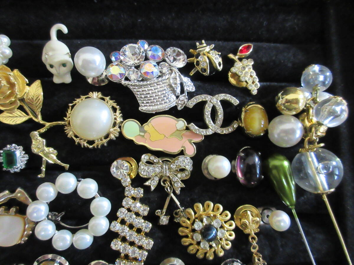 ＊100円～【大量】CZ/天然石/色石/蝶貝/パール/ラインストーン使い デザイン色々 ピンバッジ・ピンブローチ 35点セット＊M-80_画像3