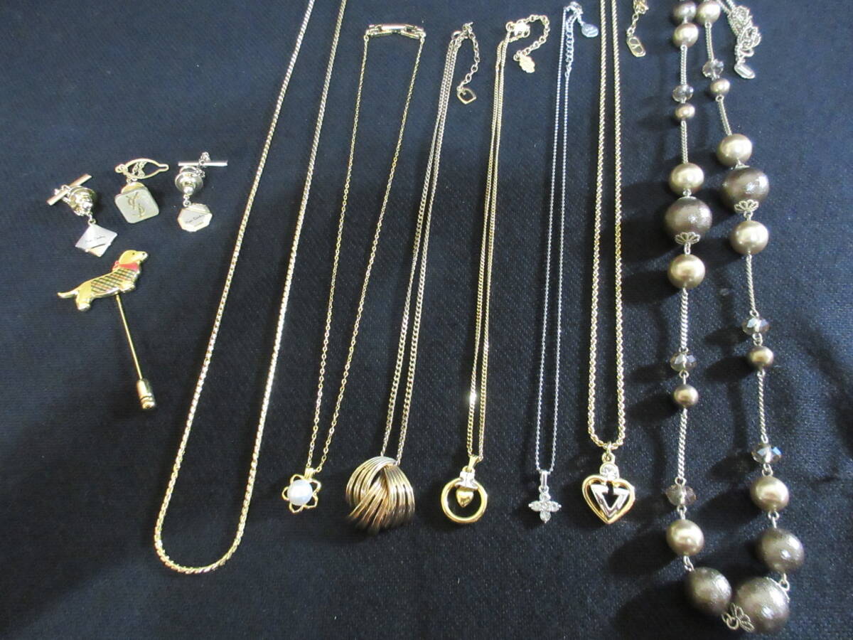 ＊100円～【美品含む】NINA RICCI/Courreges/VB/DAKS/grosse/YSL/VALENTINO/他 有名ブランド アクセサリー色々 11点セット＊K-07_画像1