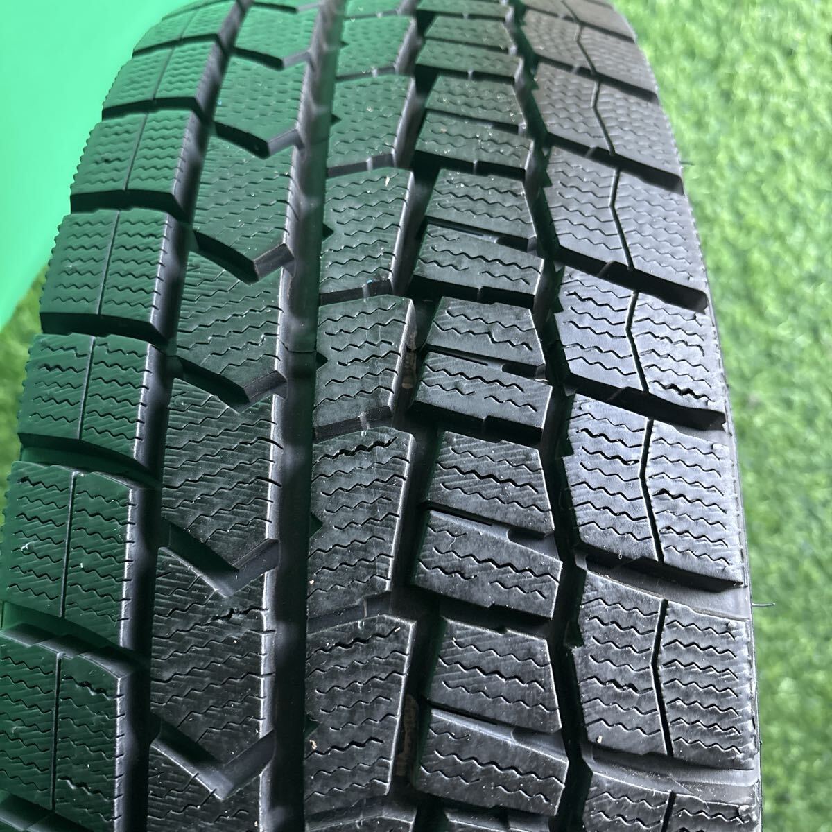 バリ溝1本／185/60R15／2024年製／DUNLOP WINTERMAXX WM02／送料無料です！_画像5