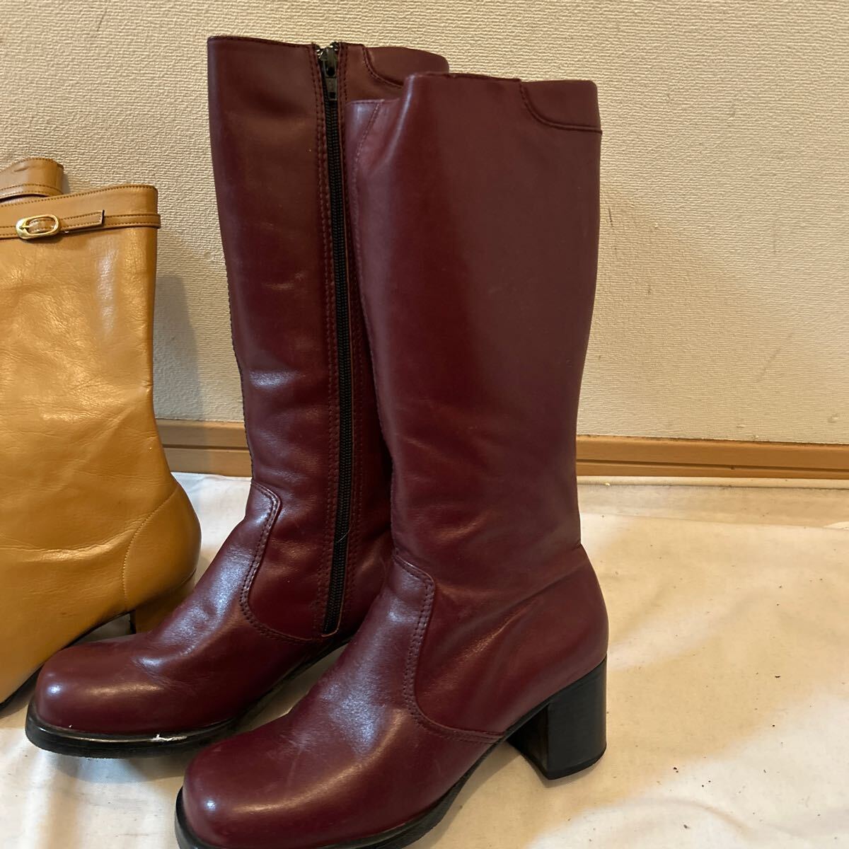 レトロブーツ 2足セット ロングブーツ/ショートブーツ 厚底 プラットフォーム 昭和レトロ ダンス衣装 コスプレ まとめ売り サイズ24.5cm_画像2