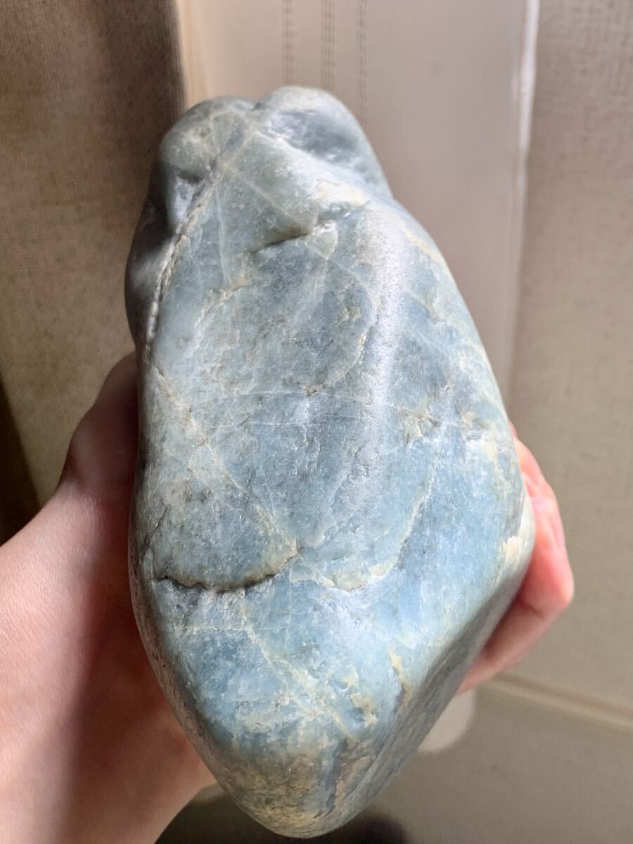 極上海石　海翡翠　糸魚川入りコン沢ひすい　原石水石根付国産鉱標本オパールトパーズ輝安鉱水晶ロードクロサイト入りコン沢ヒスイ化石隕石_画像1