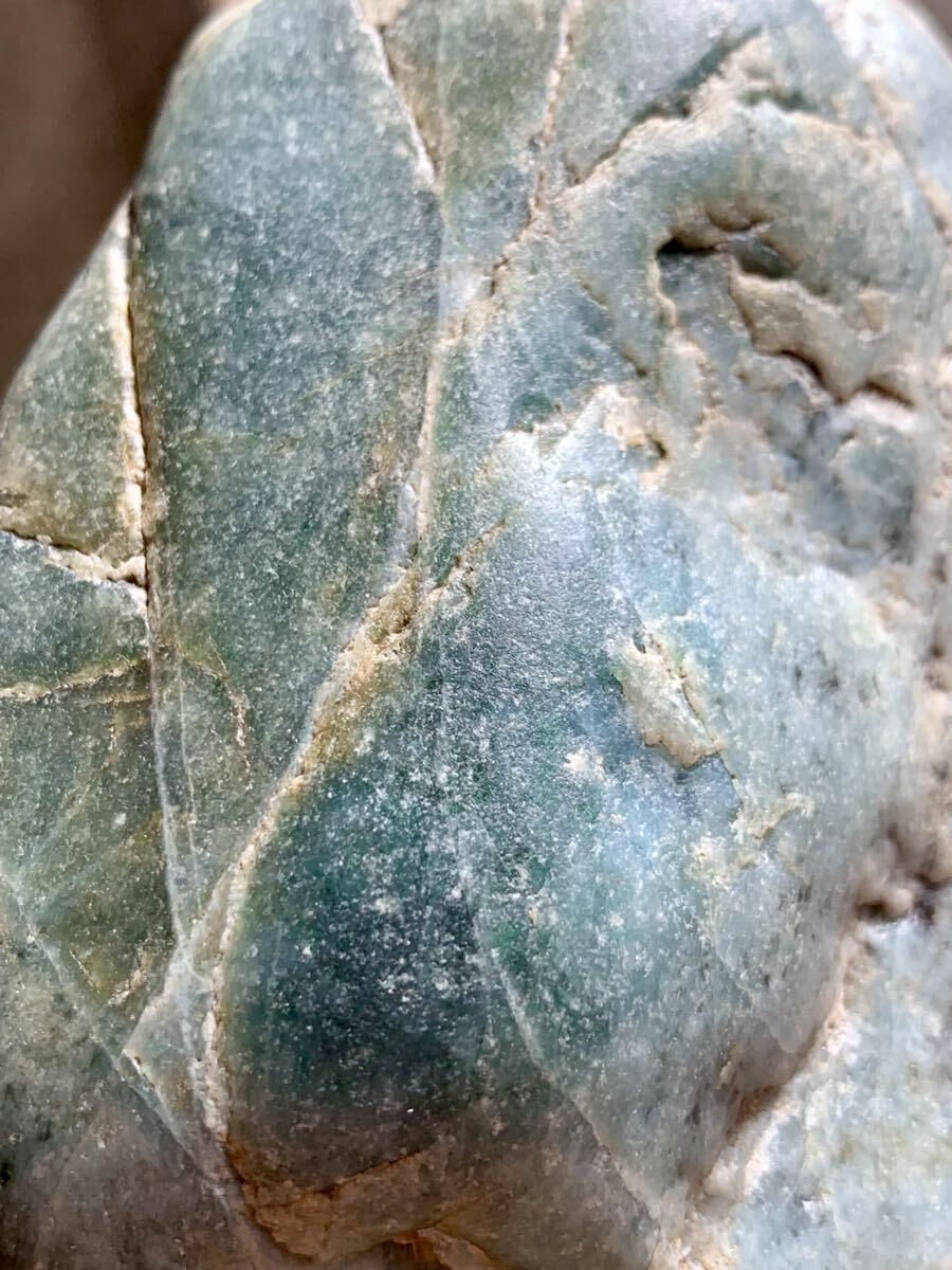 極上海石　海翡翠　糸魚川入りコン沢ひすい　原石水石根付国産鉱標本オパールトパーズ輝安鉱水晶ロードクロサイト入りコン沢ヒスイ化石隕石_画像6