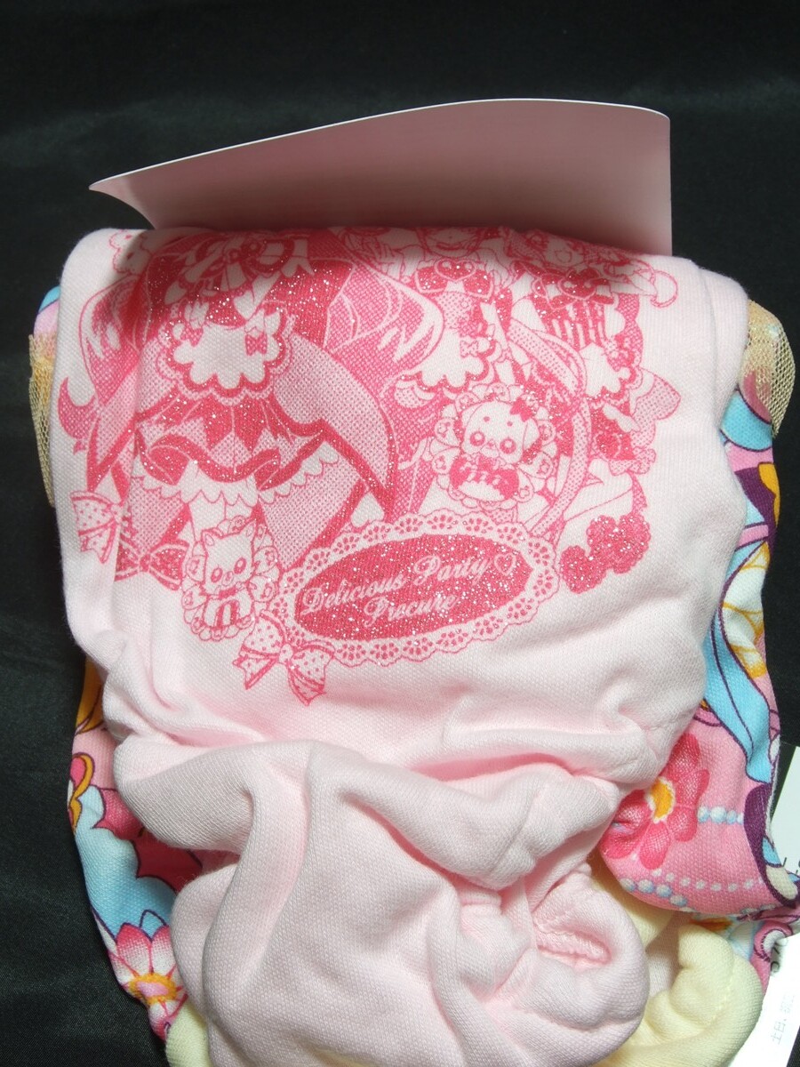 ☆ デリシャスパーティプリキュア ☆ プレミアムきゃらふるインナー 2枚組 桃黄青色地キュアプレシャス・スパイシー・ヤムヤム柄 130cm_画像3