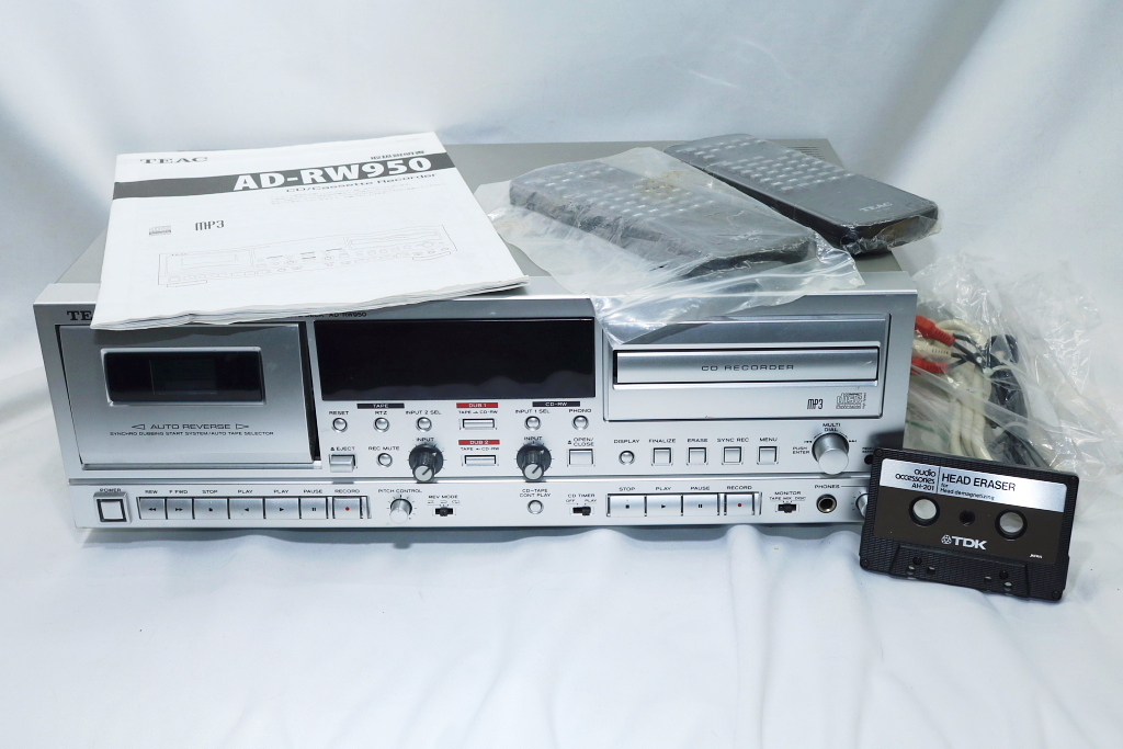 完全動作【ティアック CDーRレコーダー/カセットデッキ AD-RW950-S＋ヘッドイレーサー】純正取説　リモコン２個、コード等完備_画像1