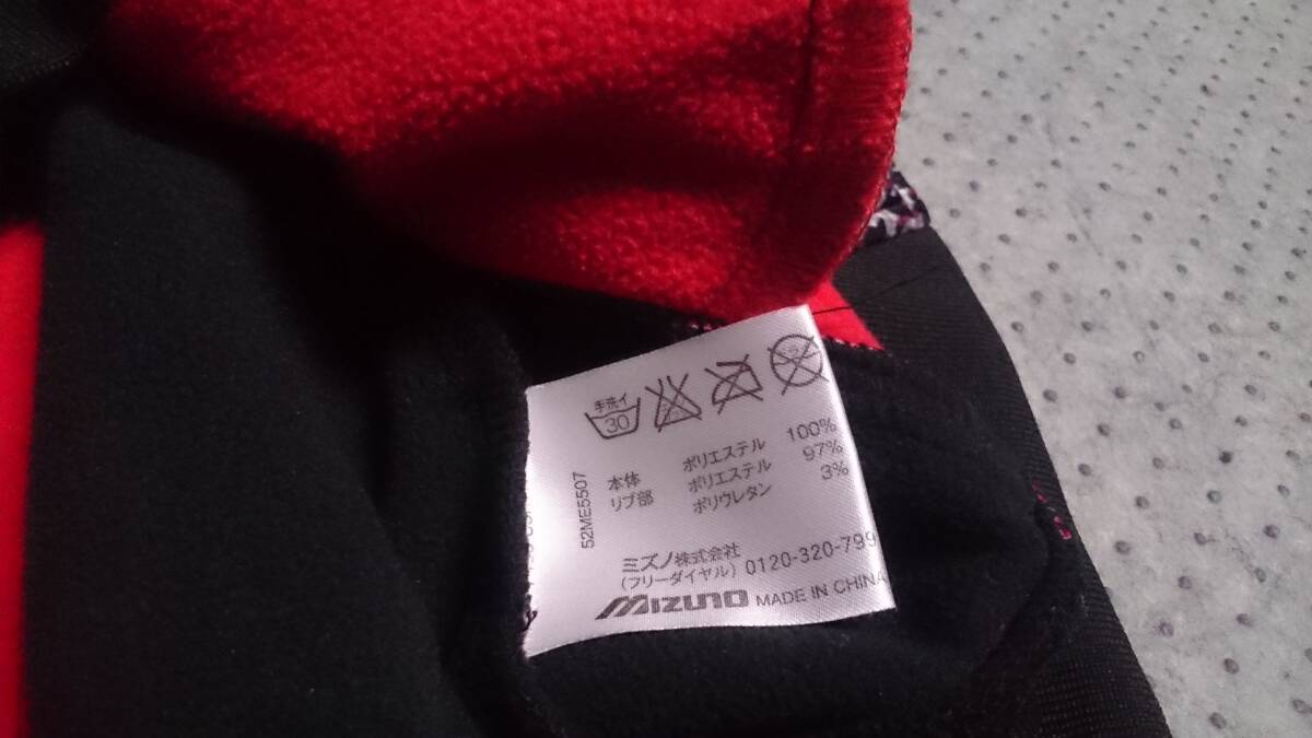 中古/美品 MIZUNO GOLF ミズノ ゴルフ 裏起毛 厚手/超防寒/保温 ロゴプリント 幾何学柄/千鳥柄 ジップ ソフトシェル ジャケット 黒赤灰 XLの画像4