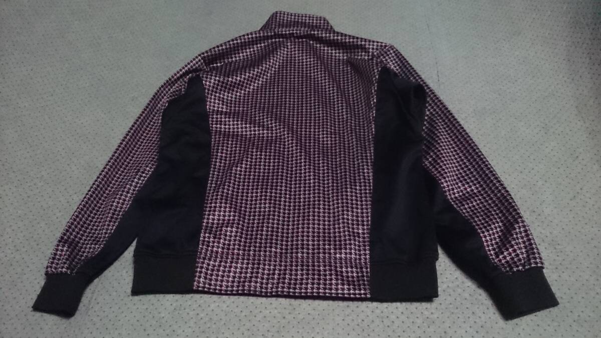 中古/美品 MIZUNO GOLF ミズノ ゴルフ 裏起毛 厚手/超防寒/保温 ロゴプリント 幾何学柄/千鳥柄 ジップ ソフトシェル ジャケット 黒赤灰 XLの画像5