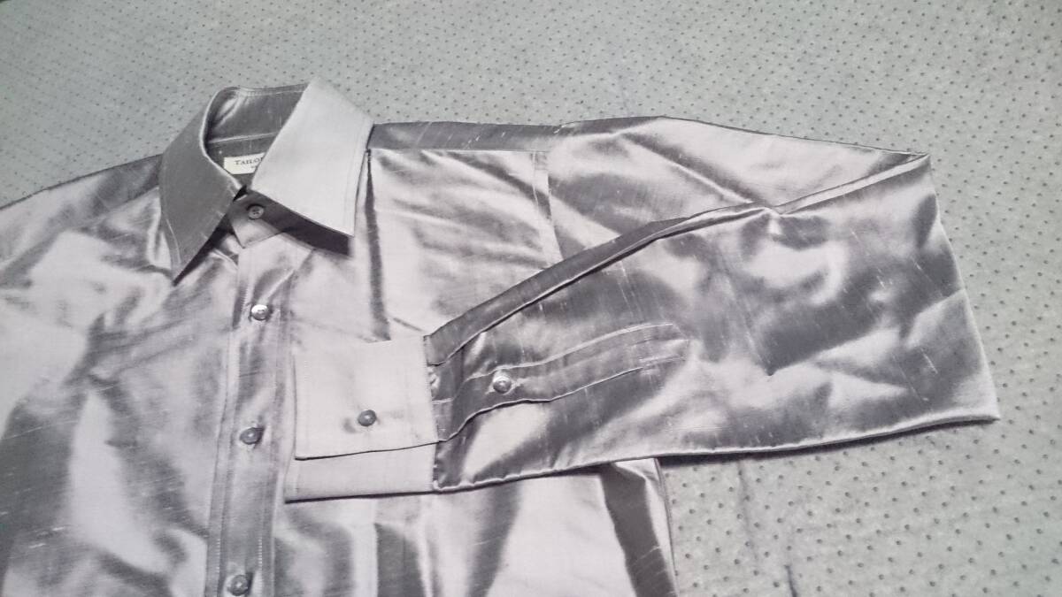 TAILOR ＆ CUTTER kazunari Arita 光沢 ジャガード風/サテン生地 絹/SILK/シルク ランダム/ボーダー柄 7B ドレス シャツ 銀/シルバー M位_画像2