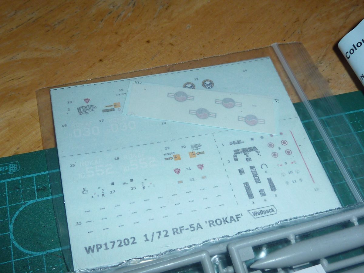 1/72　ノースロップ RF-5A フリーダムファイター 戦術偵察機型　ウルフパック Wolfpack　Freedom Fighter_画像4