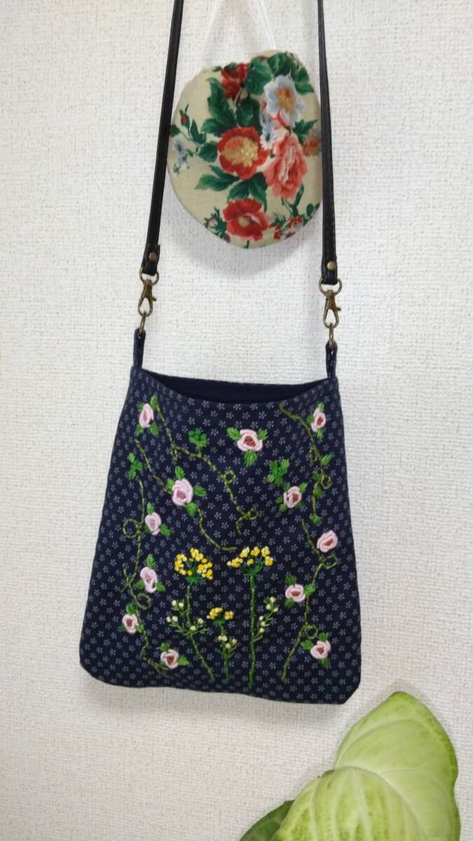 ハンドメイド?オンリーワンのバック?手刺繍?デイル?キンモクセイ?野ばら?ショルダー/斜め掛けバック