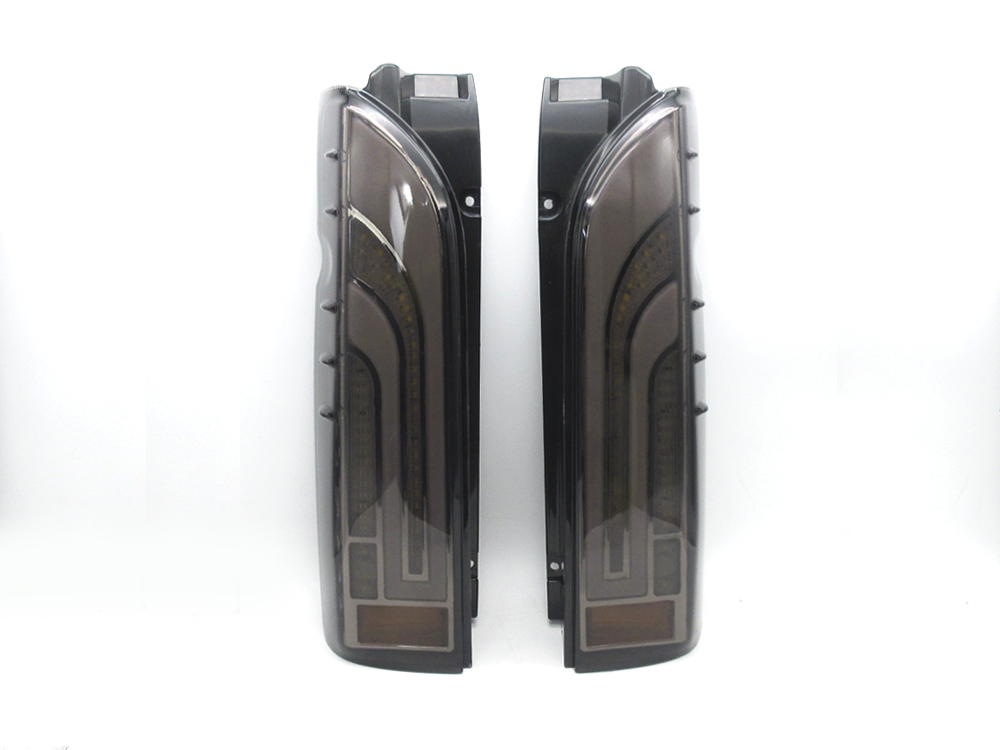 ハイエース 200系 1型2型3型4型4型6型 LEDテールランプ スモークレンズ 22BK◆ 新品 カスタムファイバーテール シーケンシャルウインカー_画像5