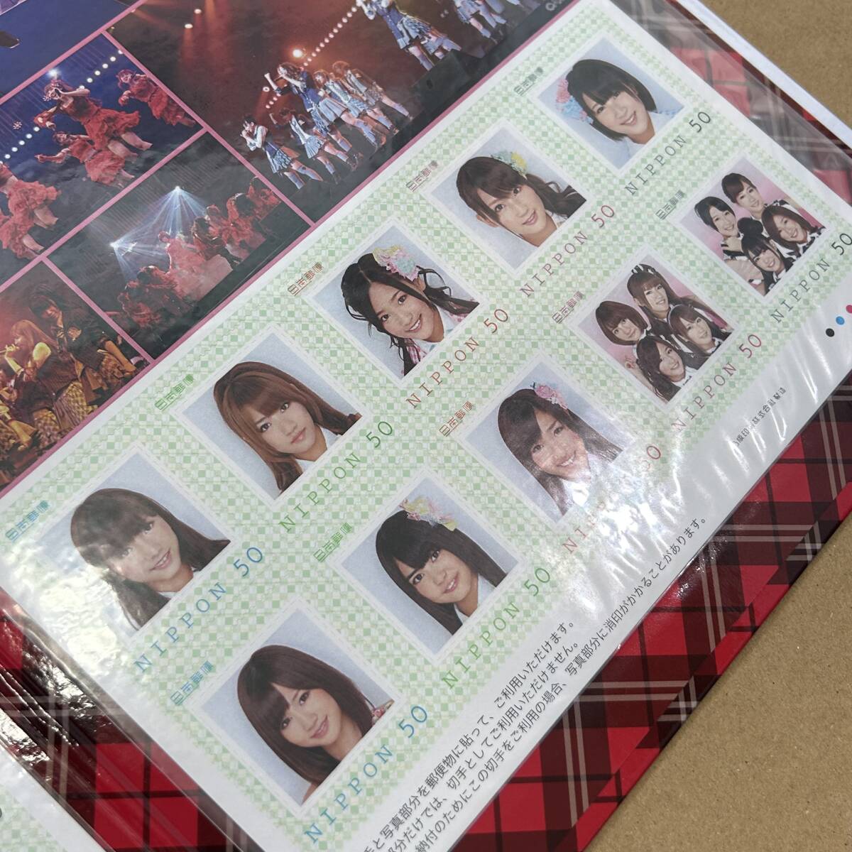#8052　☆AKB48☆ チームA 　切手シート　50円×10枚×2種 ハードケース レターセット 通帳ケース ポストカード付き_画像3
